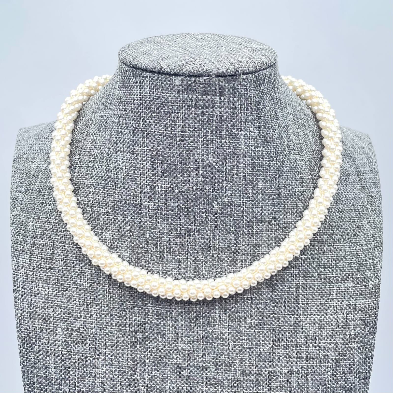 Vintage 80s Silver Tone White Twisted Multi-Strand Woven Pearl Necklace Jewelry