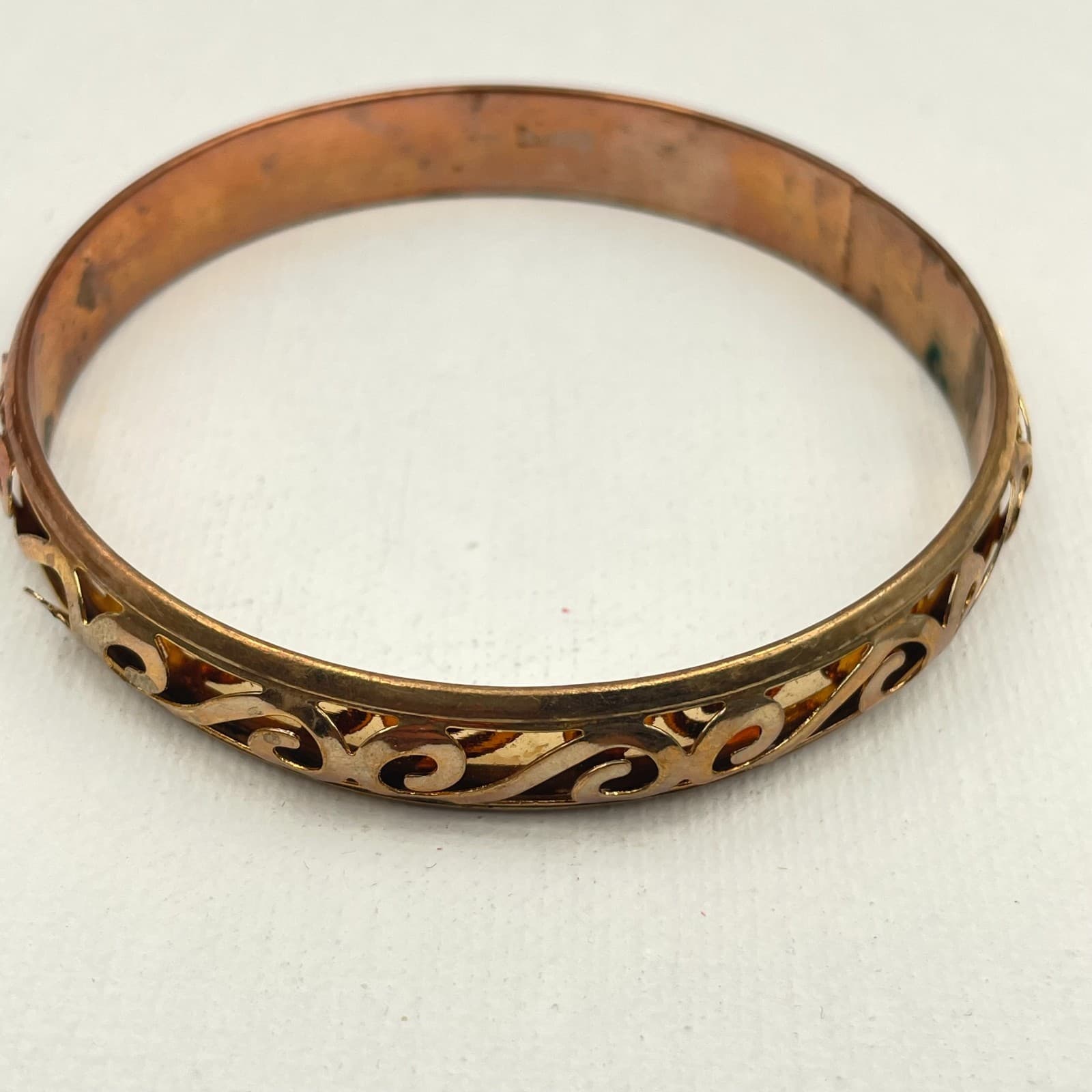 Vintage 80s Gold Tone Filigree Bangle Bracelet Scroll Cutout Boho Estate Jewelry