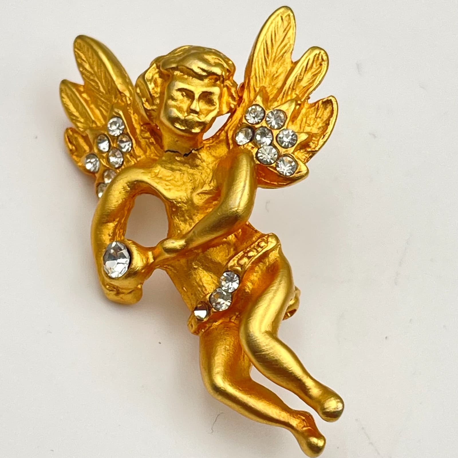 Vintage 90s Gold Tone Cherub Angel Brooch Pin Glass Accents Cupid Wings Jewelry
