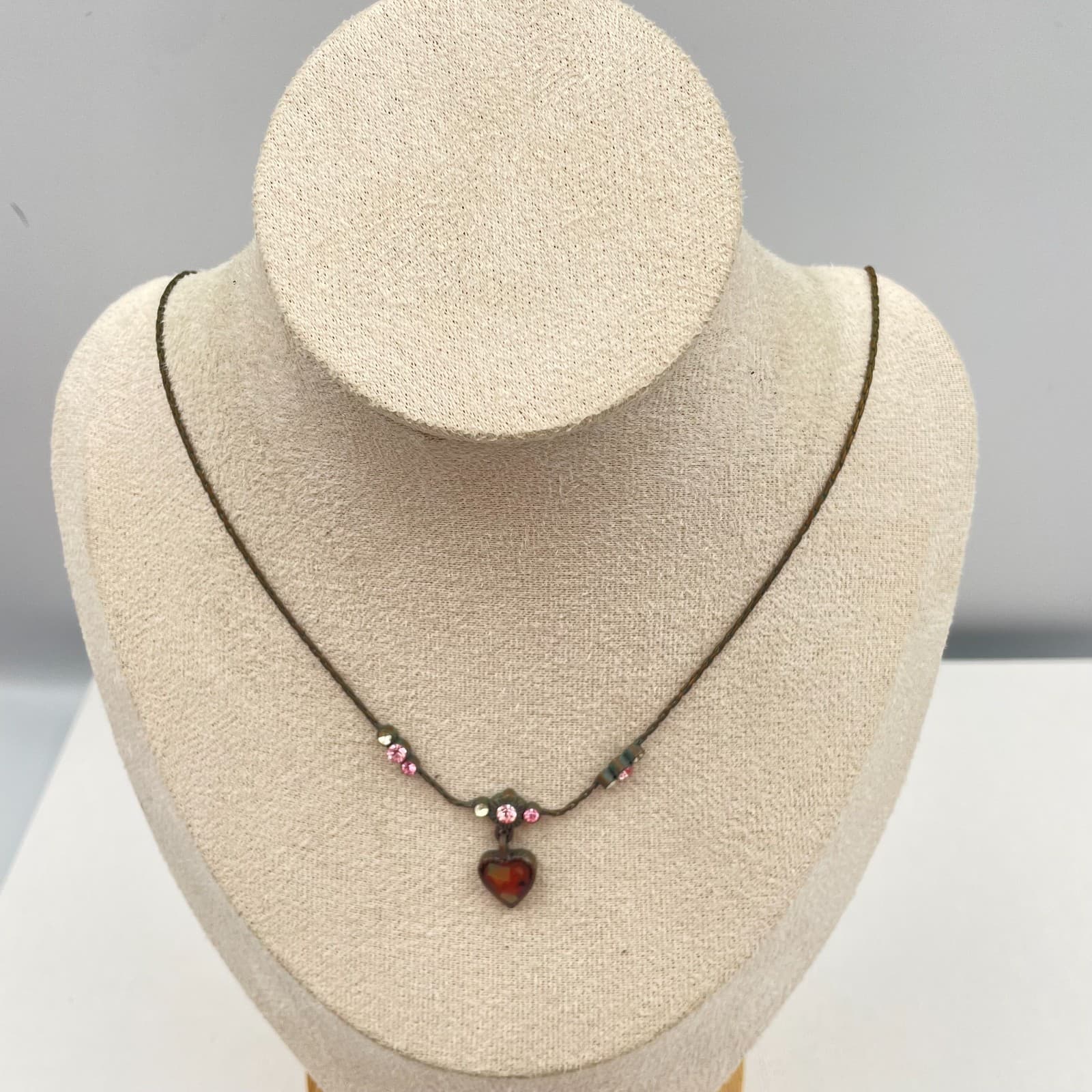 Vintage Y2K Bronze Tone Heart Pendant Necklaces Pink Glass Boho Fashion Jewelry