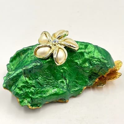 Vintage Faux Pearl Flower Oyster Shell Trinket Dish Green & Gold Jewelry Holder