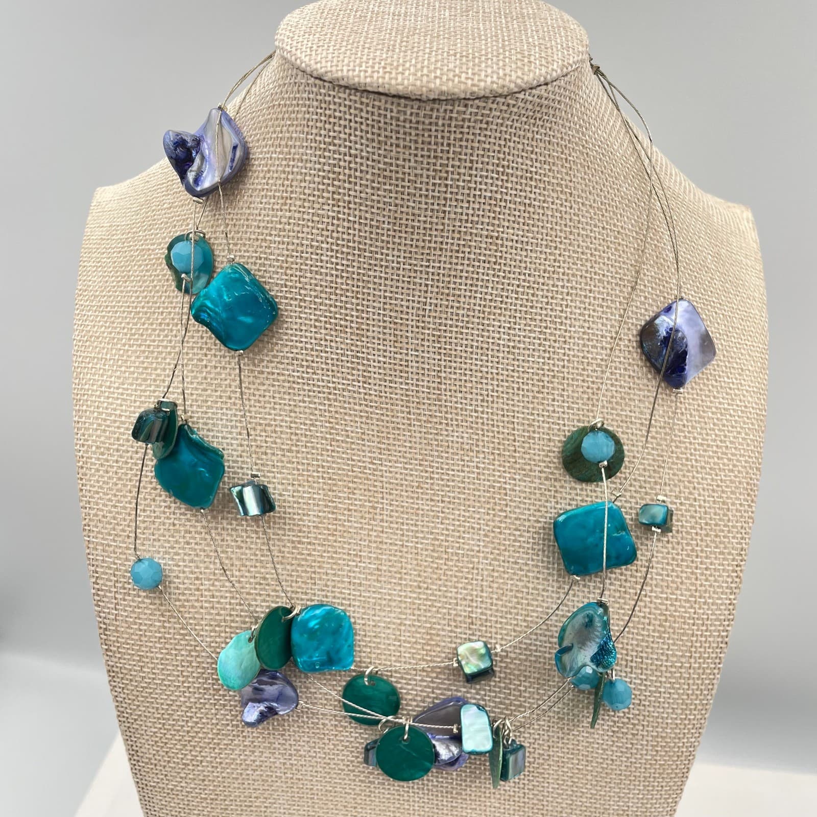 Vtg Boho Nautical Teal Shell Layered Necklace Iridescent Abalone Style Beaded