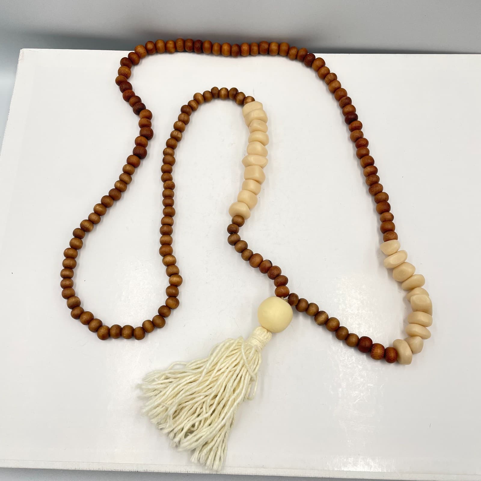 VTG Wood Bead Necklace Boho Cream Chunky Resin Statement Tassel Waxed Cord 32"