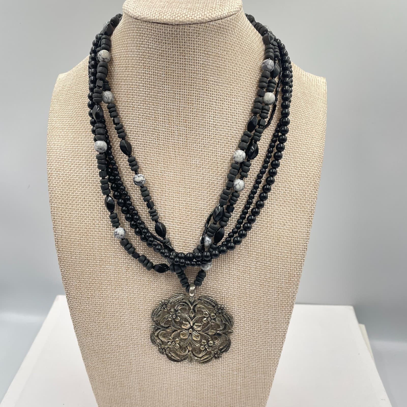 VJ Silver-Tone Multistrand Oxidize Metal Flower Black Beads Bib Lobster Necklace