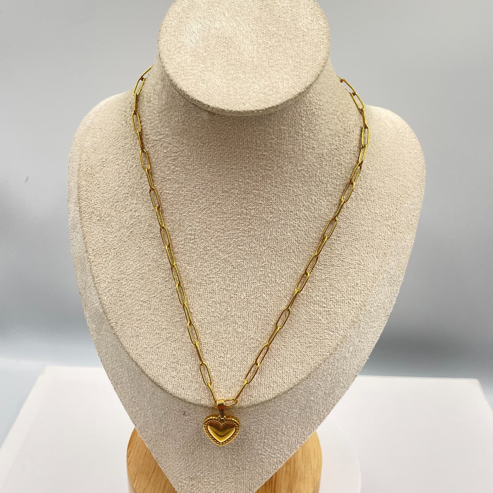 Fashion Gold-Tone Paperclip Chain Metal Puffy Heart Pendant Lobster Necklace