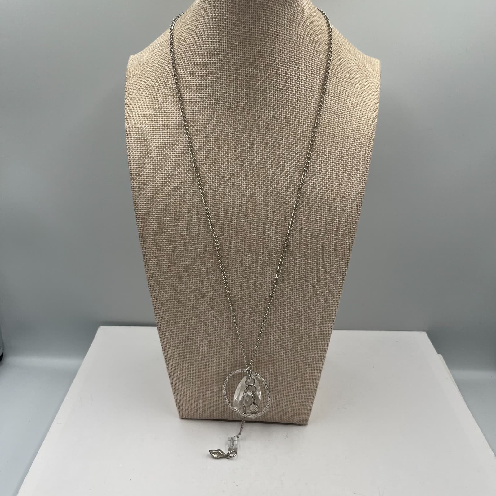 Vintage Silver Tone Crystal Circle Pendant Necklace Teardrop Charms Boho Shell