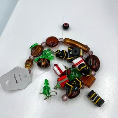 Artisan Handcrafted Glass Jewelry Set Green Cactus Earrings Amber Beads Necklace