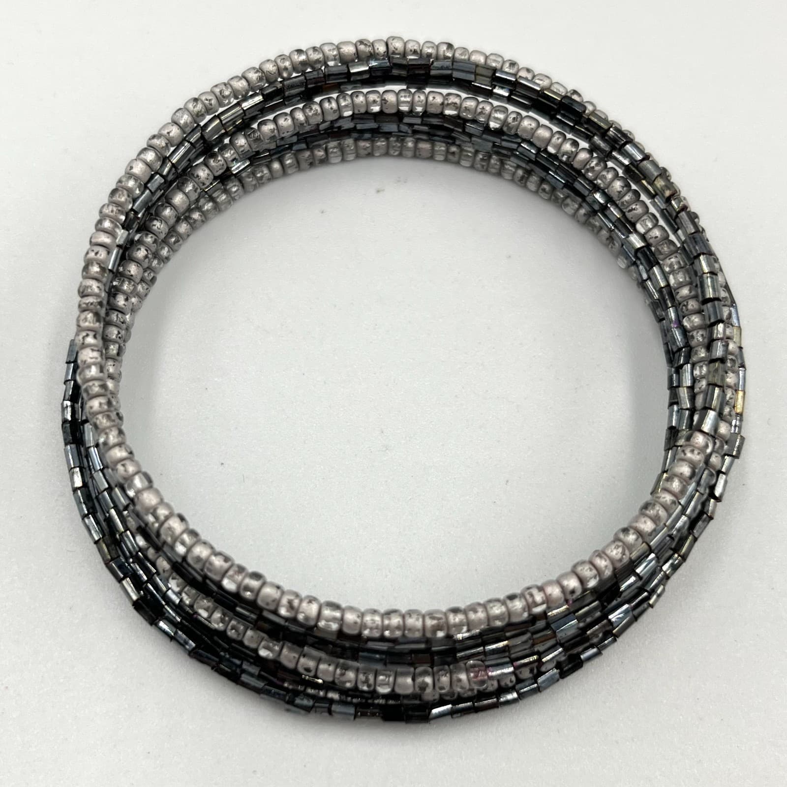 Vintage Y2K Silver & Gunmetal Gray Multi-Strand Seed Bead Memory Wire Bracelet