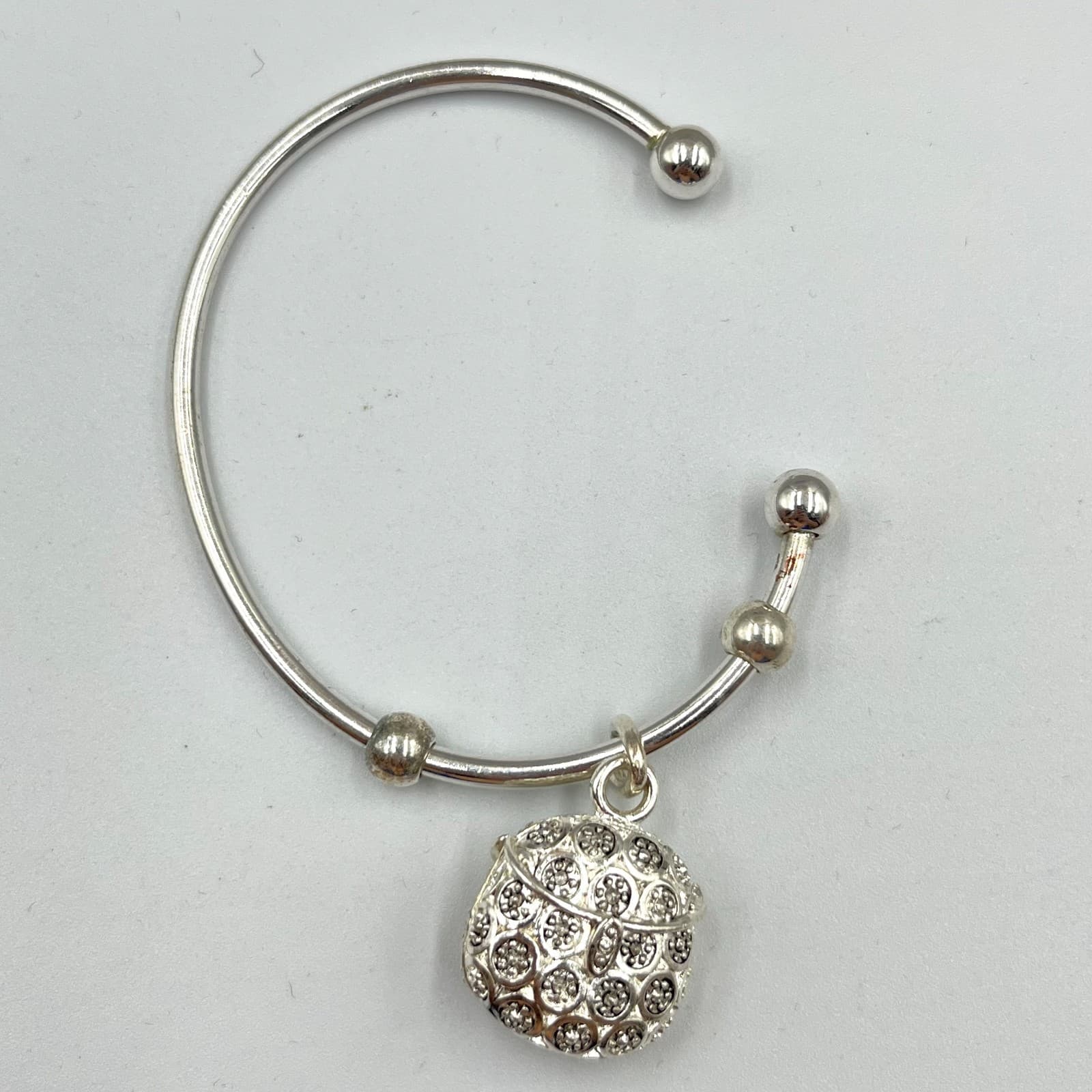 Vintage Y2K Silver Tone Purse Charm Cuff Bracelet Retro Boho Style Classic
