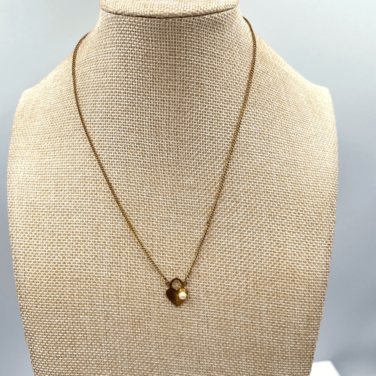 Vintage Gold Tone Heart Padlock Pearl Necklace Keyhole Faux Pearl Pendant