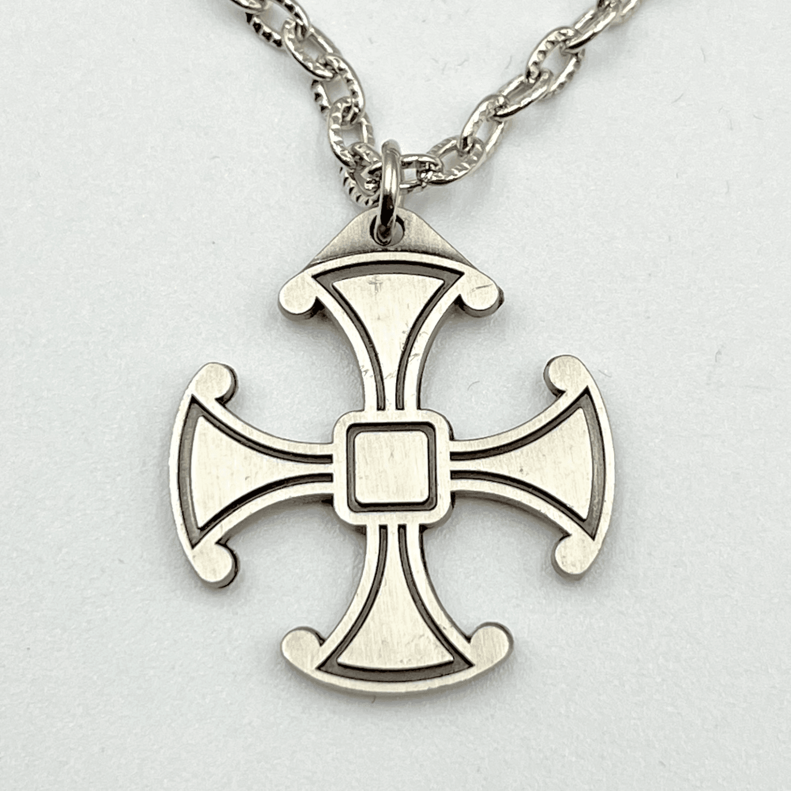 Vintage Gothic Silver Tone Celtic Cross Pendant Necklace Retro Unisex Jewelry
