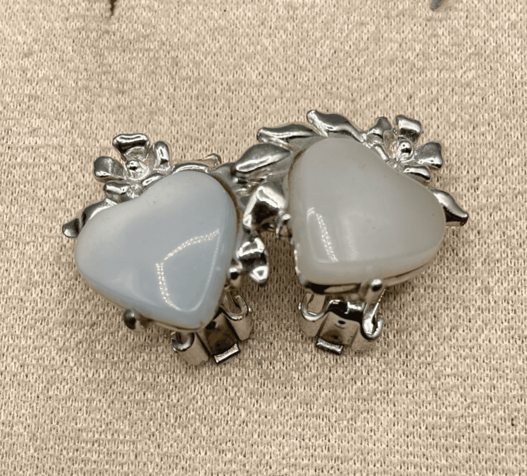 Vintage White Heart Clip Silver Tone Floral Setting Unsigned Costume Earrings