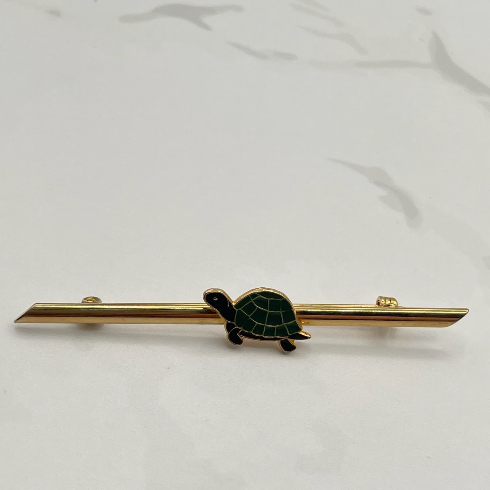 Vintage Gold Tone Bar Brooch Pin Green Black Enamel Turtle Sea Animal Lapel Fine