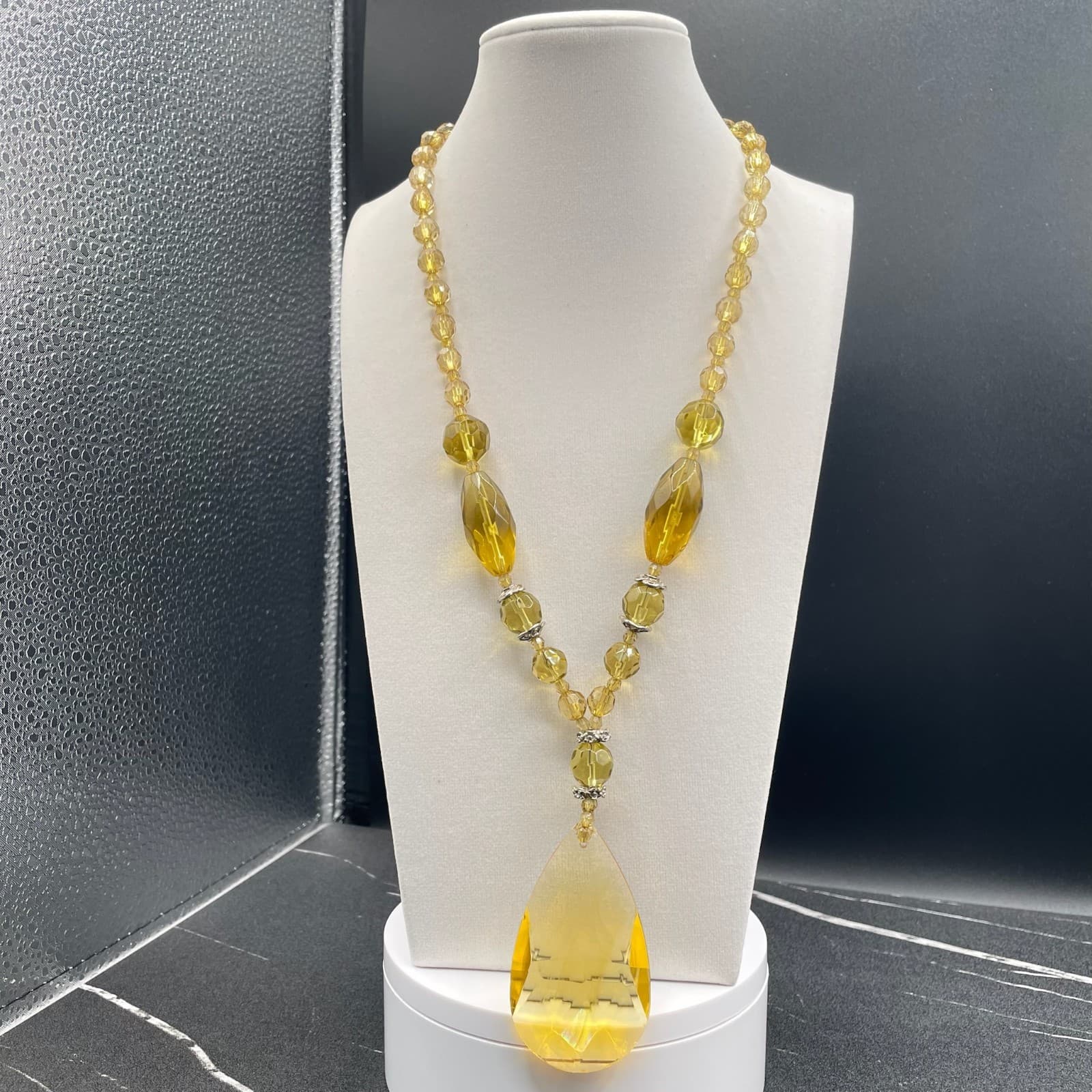 Vintage Amber Glass Silver-Tone Aluminium Lobster Classic Beaded Necklace - 17"