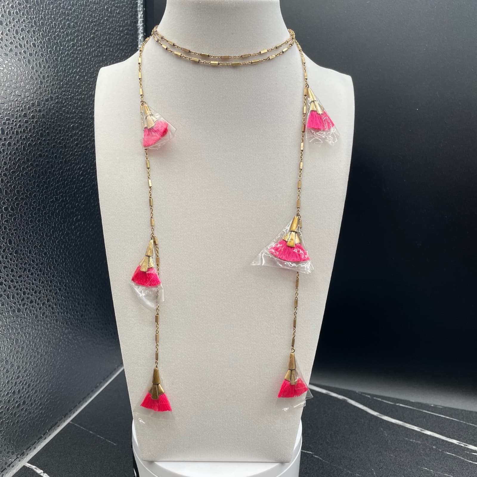 Vintage Gold-Tone Fuchsia Tasseled Fashion Versatile Layered Lariat Necklace