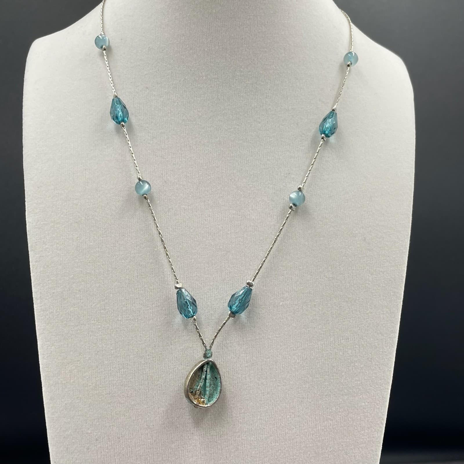Vintage Contemporary Silver-Tone Cord Chain Blue Stone Sparkler Station Pendant