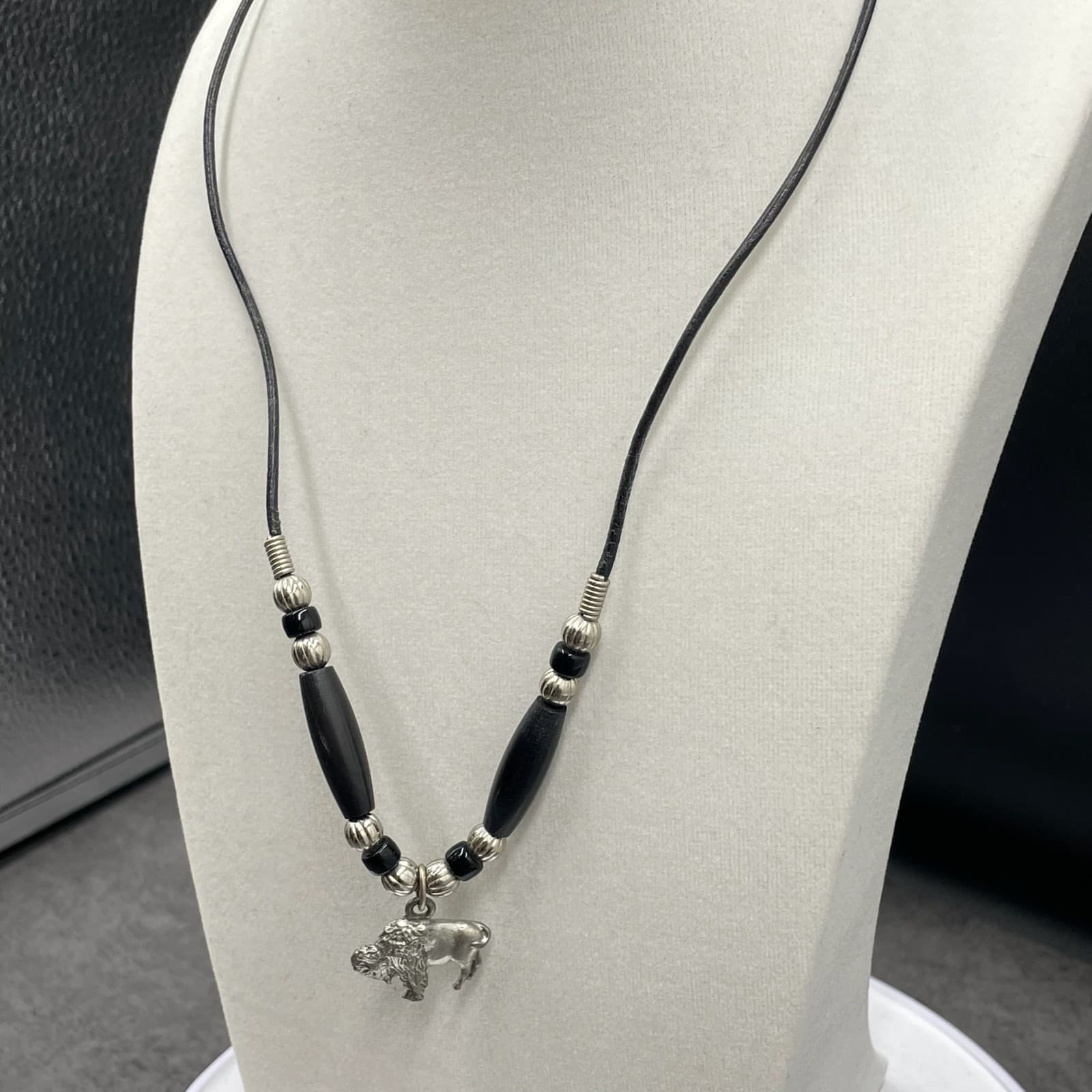 Vintage Black Silver-Tone Buffalo-Shaped Beaded Charm Necklace - Size 23"