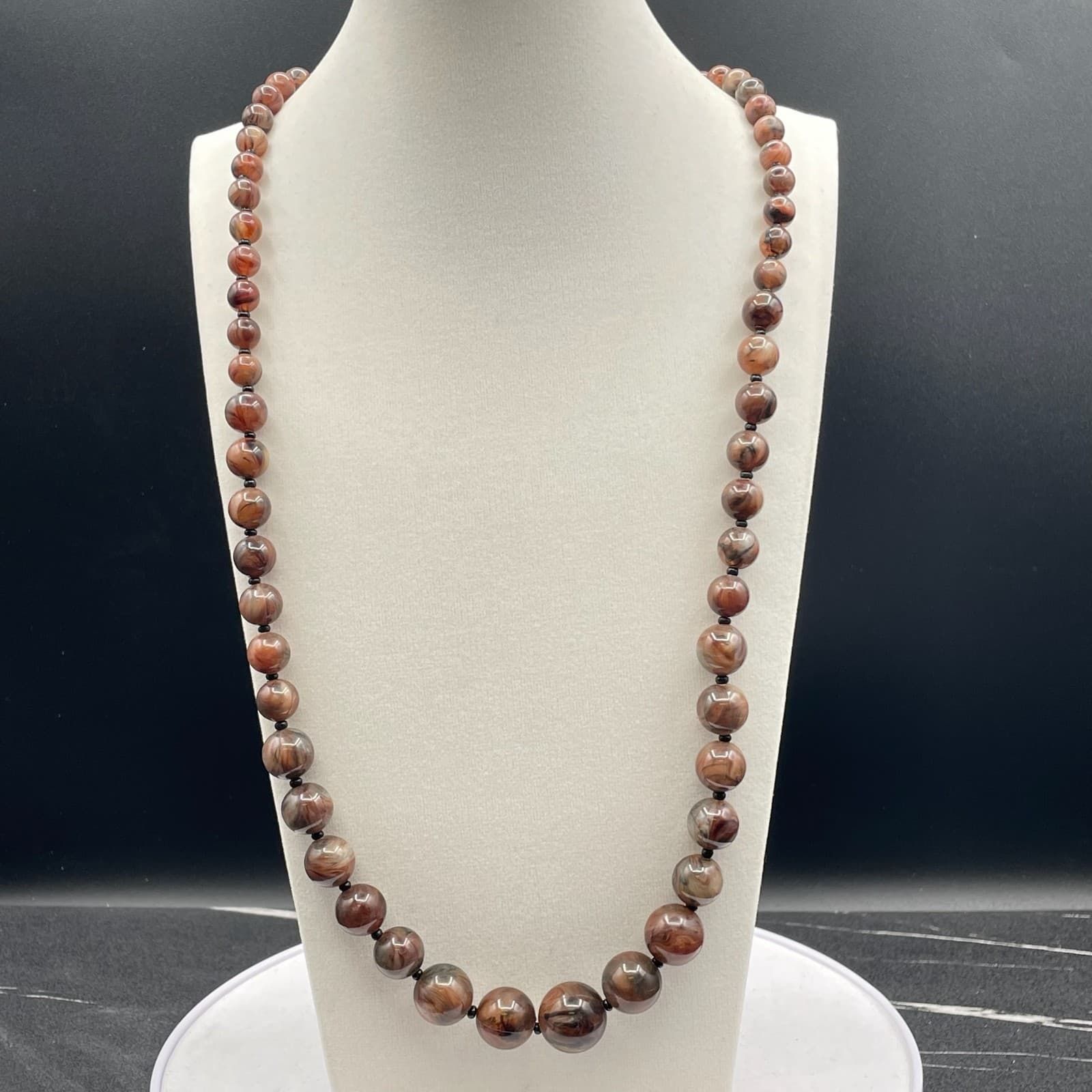 Vintage Handmade Womens Brown Beaded Gemstone 14-in Long Fashion Necklace