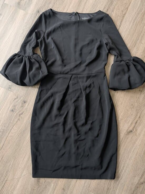 Laundry by Shelli Segal Black Sheath Dress Ruffle Sleeve