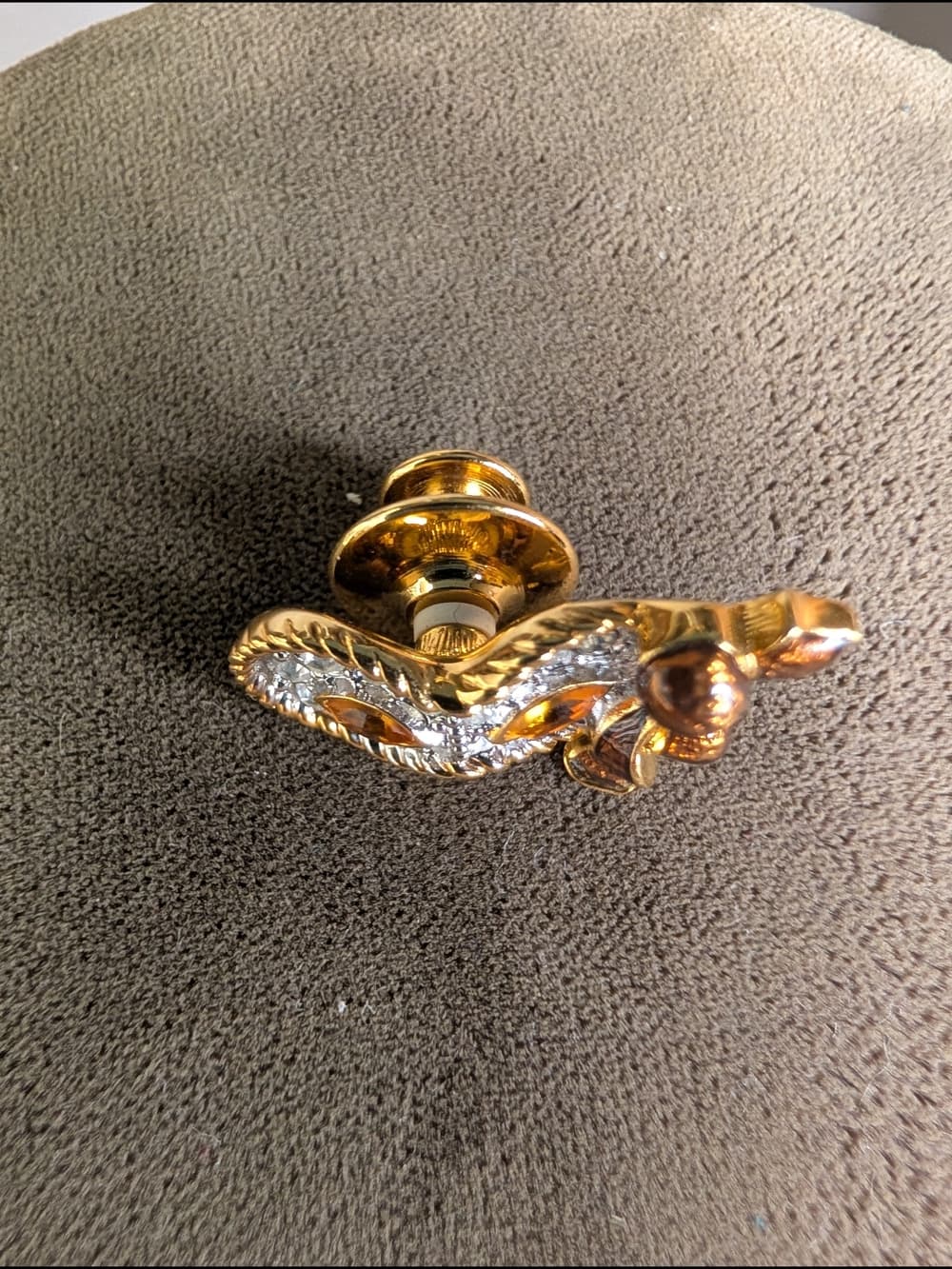 Vintage 1999 Swarovski Crystal Masquerade Mask Lapel Pin Or Tie Tack Gold Tone