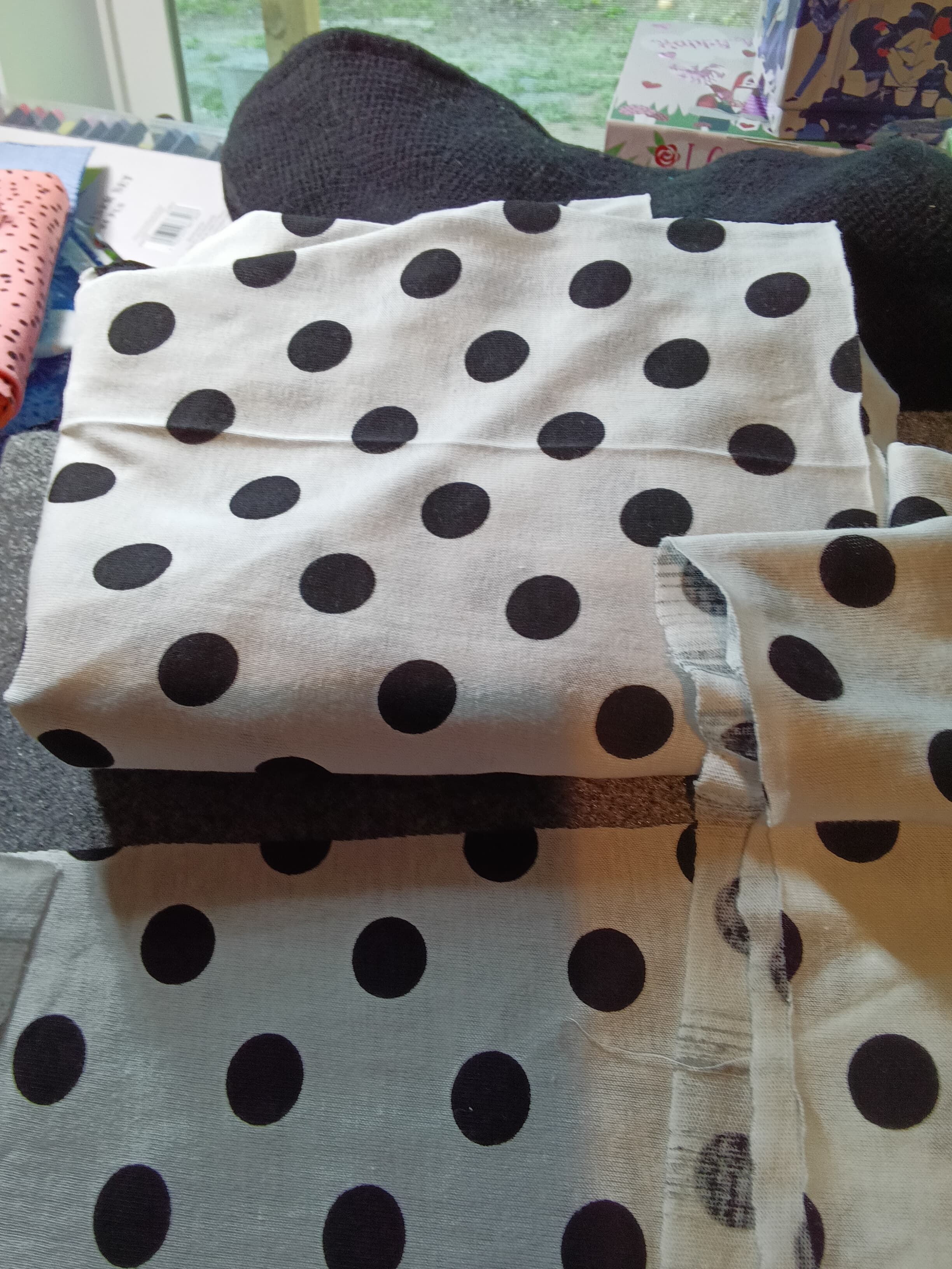 Polka Dot T- shirt Fabric Material for Sewing or Crafts
