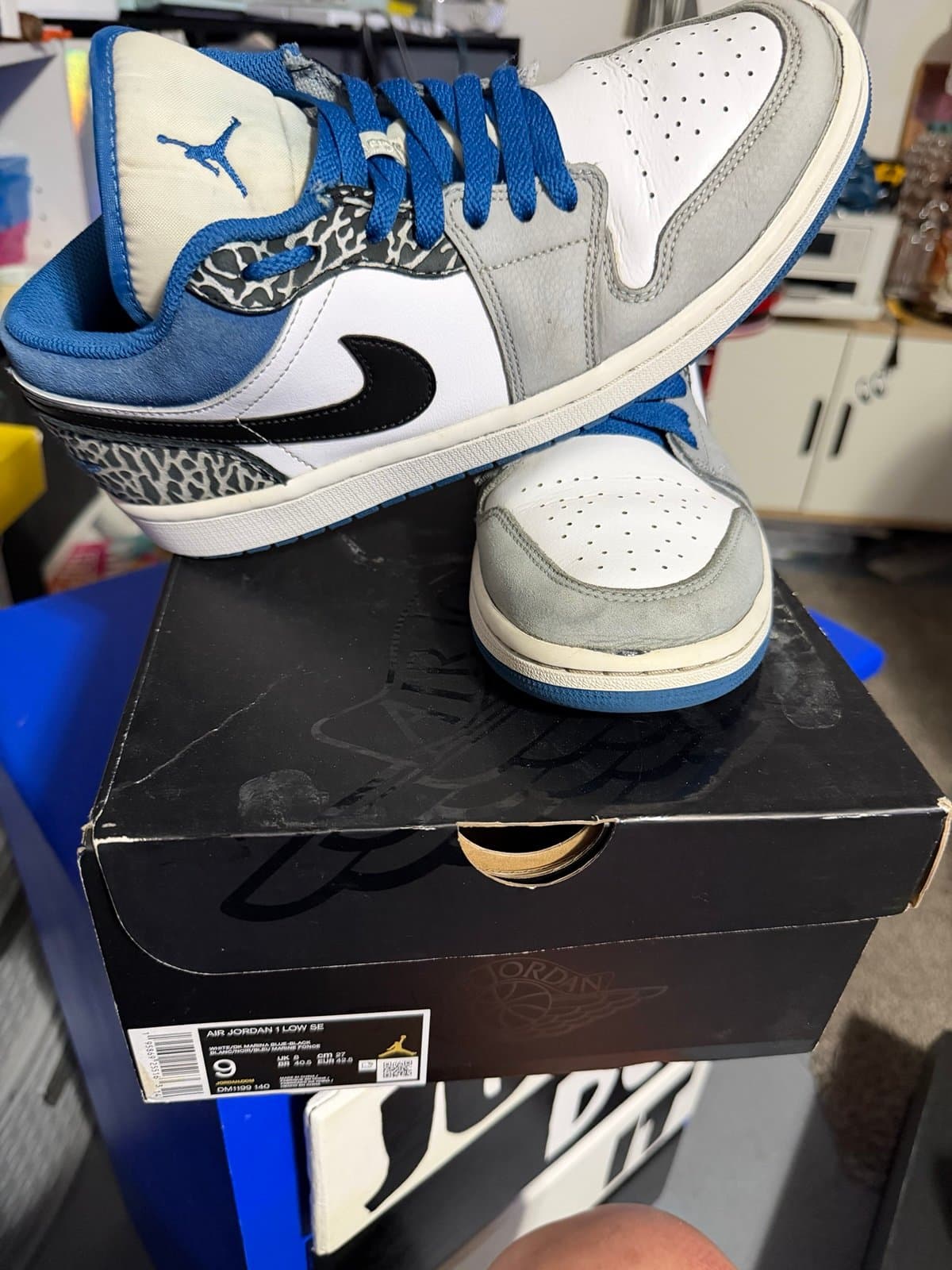 Nike Air Jordan 1 Low SE 'True Blue'