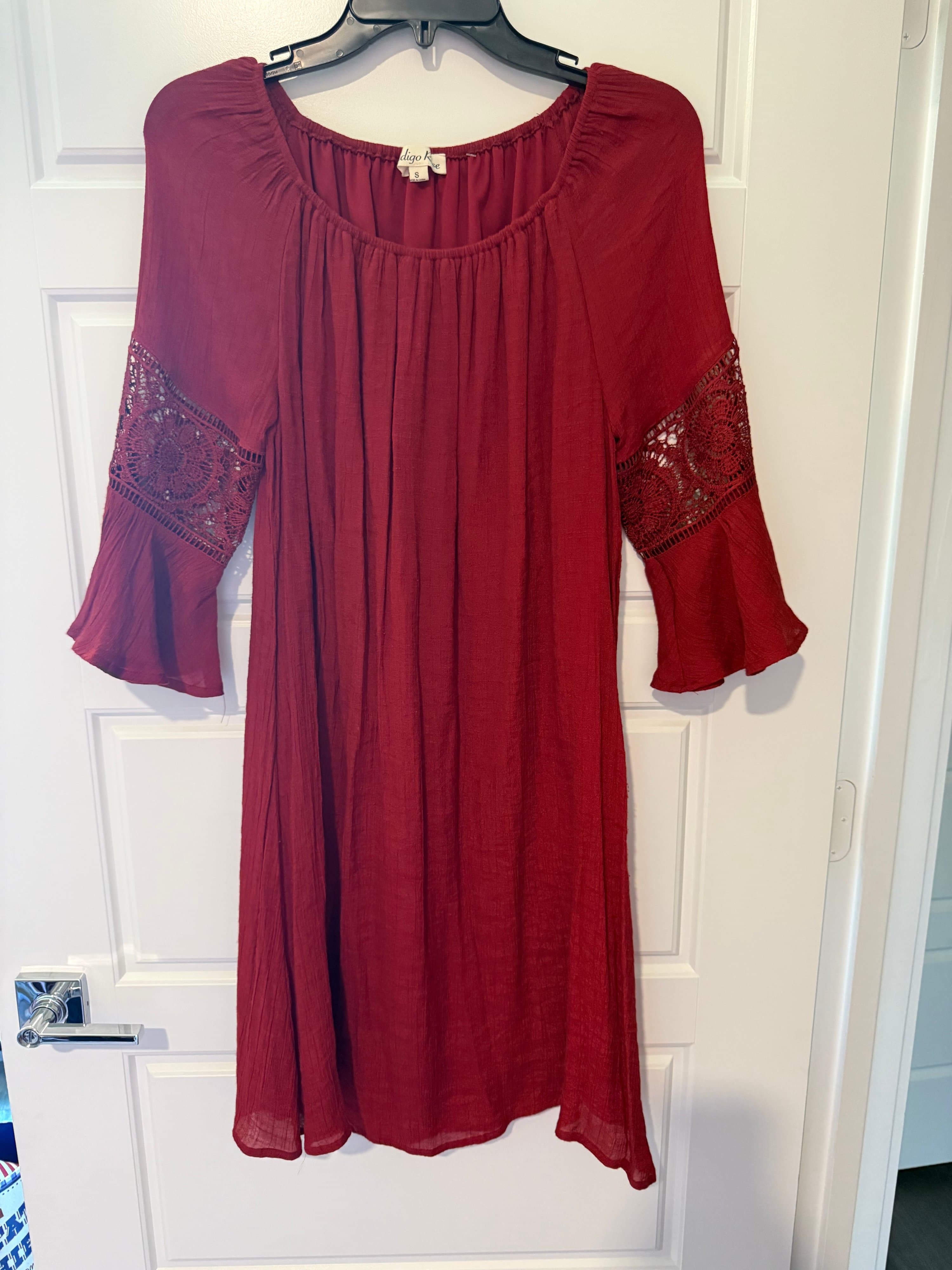 Indigo Re Red Crochet Sleeve Dress Small