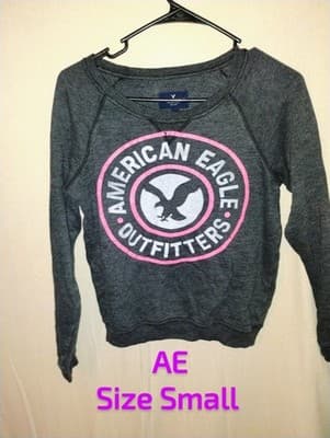 Y2K American Eagle Pull over sweater small gray and pink