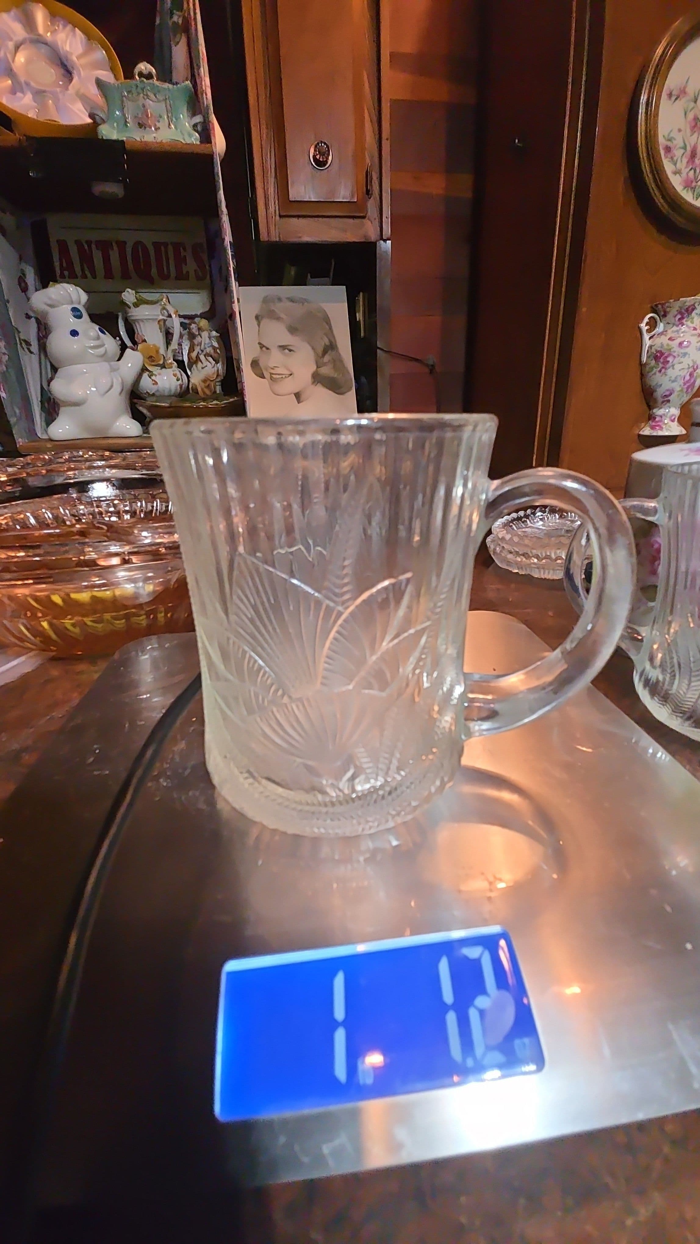 MUGS