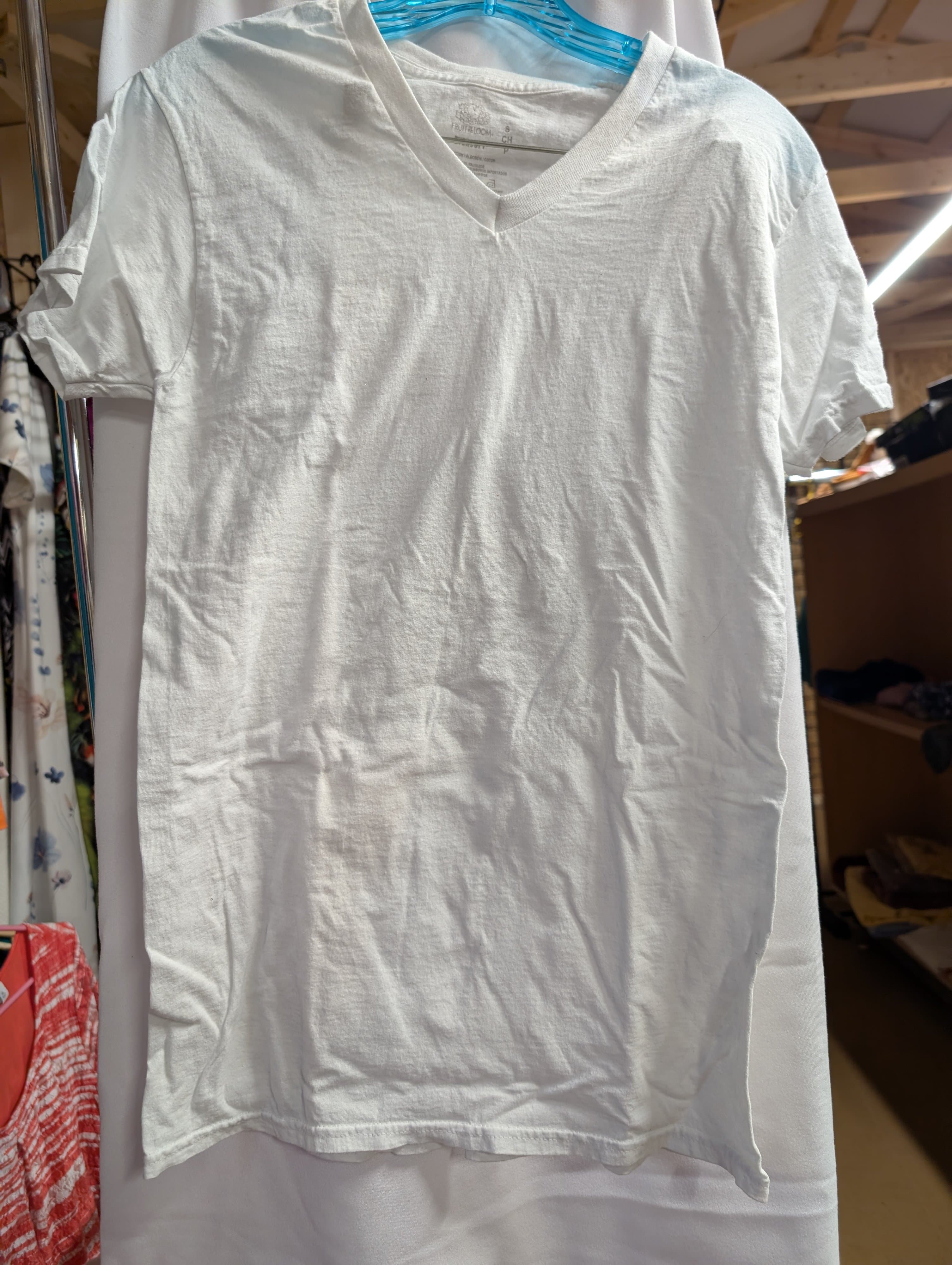 Fruit of the Loom Eversoft V-Neck T-Shirt Small