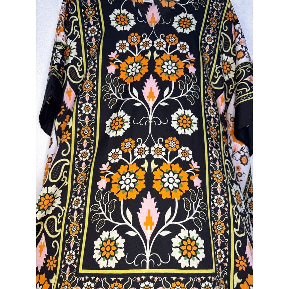 417. Gypsie Blu Floral Boho Caftan Poncho Cover Up One Size