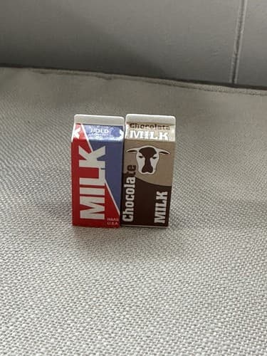Barbie Tyco Kitchen Littles RARE HTF CHOCOLATE MILK + Reg Milk Food Accessories