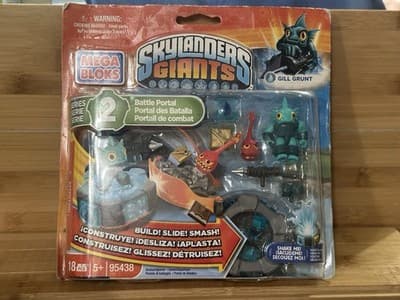 Skylanders Giants Mega Bloks: Series 2- Battle Portal Gill Grunt (95438) NIB