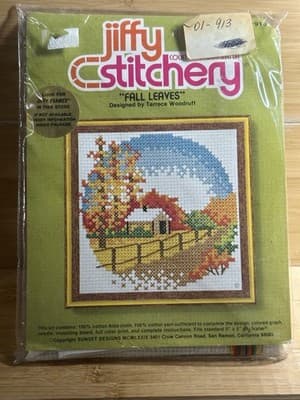 Vintage Sunset Designs Fall Leaves Jiffy Stitchery Kit #913 Counted Cross Stitch