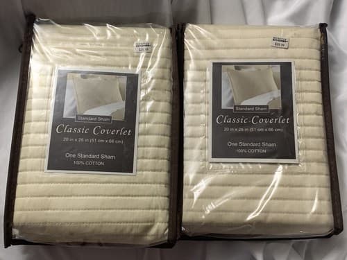 NWT Bed Bath & Beyond Classic Coverlet Two Standard Shams Beige Taupe 20" x 26"