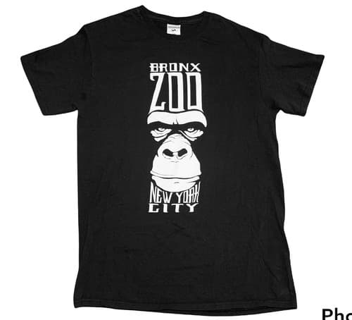 Bronx Zoo New York City Gorilla Monkey Black Graphic Medium T-Shirt Duck Co