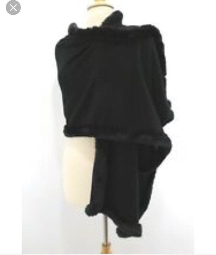 Cabi Chilly Oversized Scarf Faux Fur