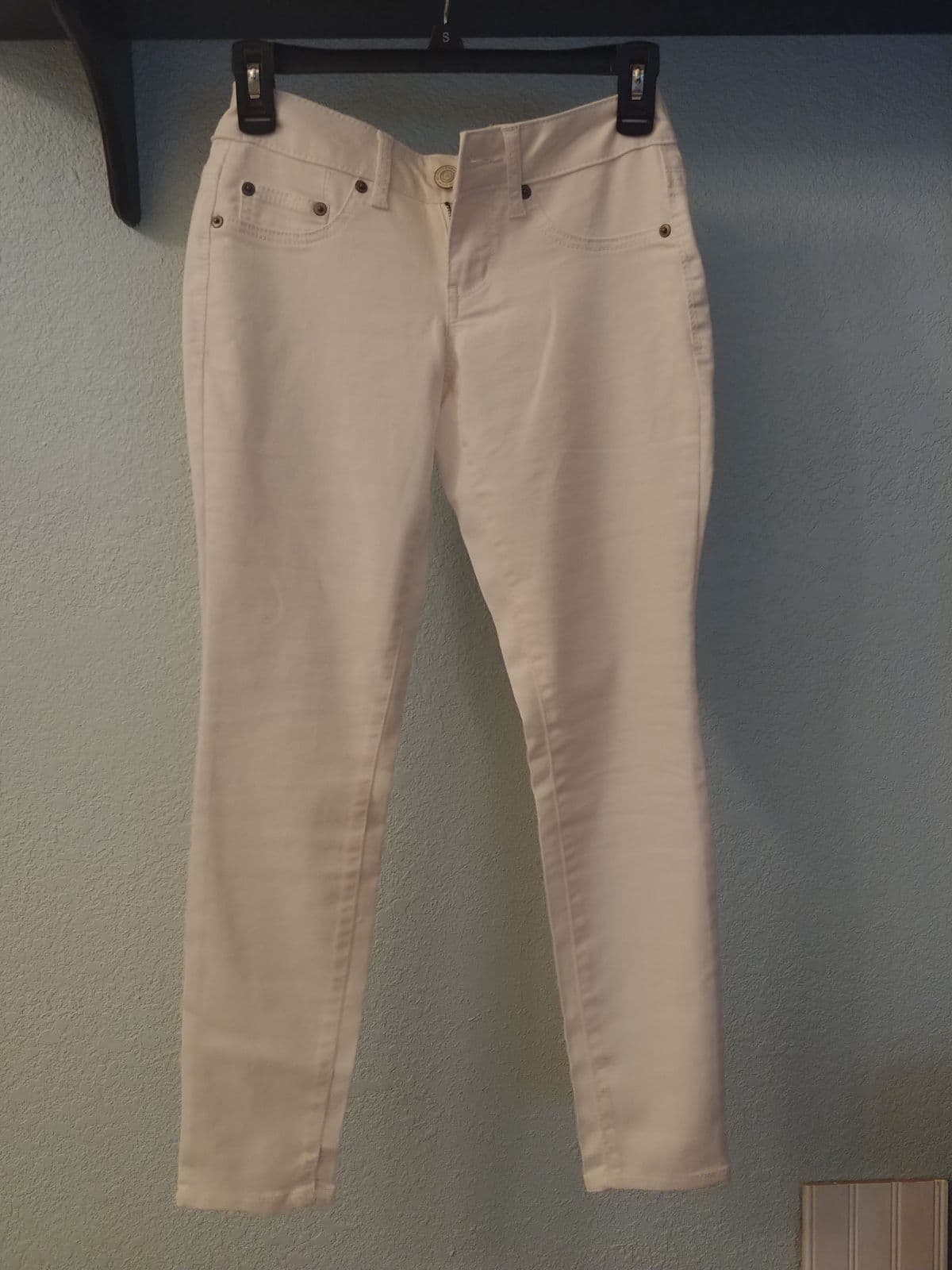 New White SO Jeggings