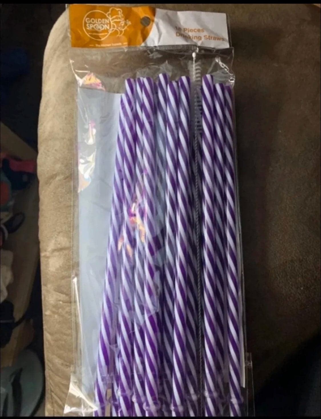 18 hard reusable plastic straws