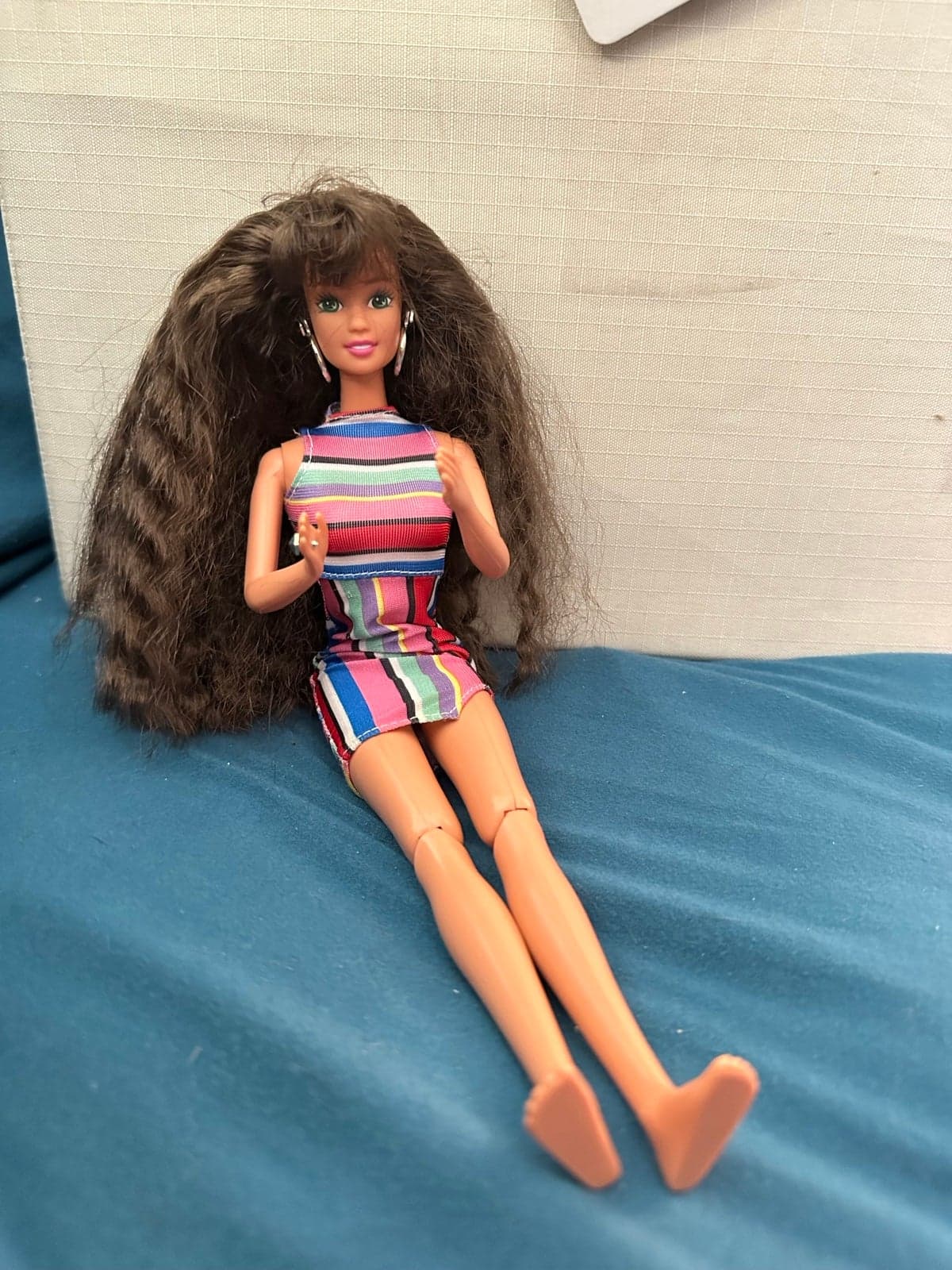 1990 Teresa Vintage Brunette Bendable Barbie Doll