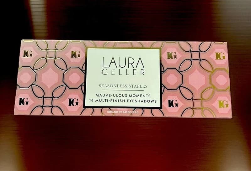 Laura Geller Seasonless Staples Mauve-Ulous Moments 14 Multi-Finish Eyeshadow Pa