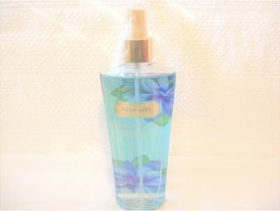 Victoria's Secret AQUA KISS Body Splash Body Mist 8.4 oz Daisy & Freesia