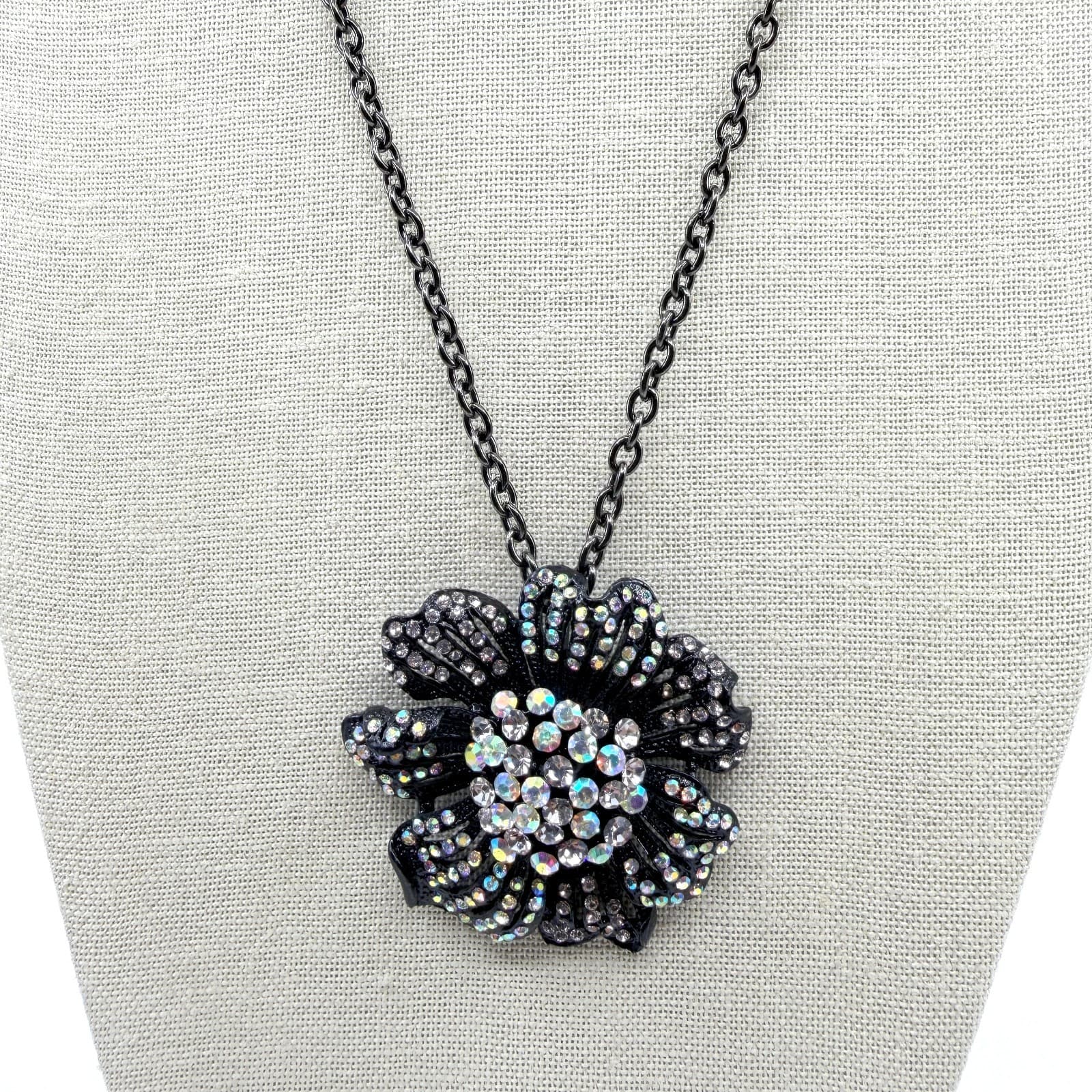Vintage Gunmetal Tone Flower Pendant Necklace AB Rhinestone Gothic Statement 90s