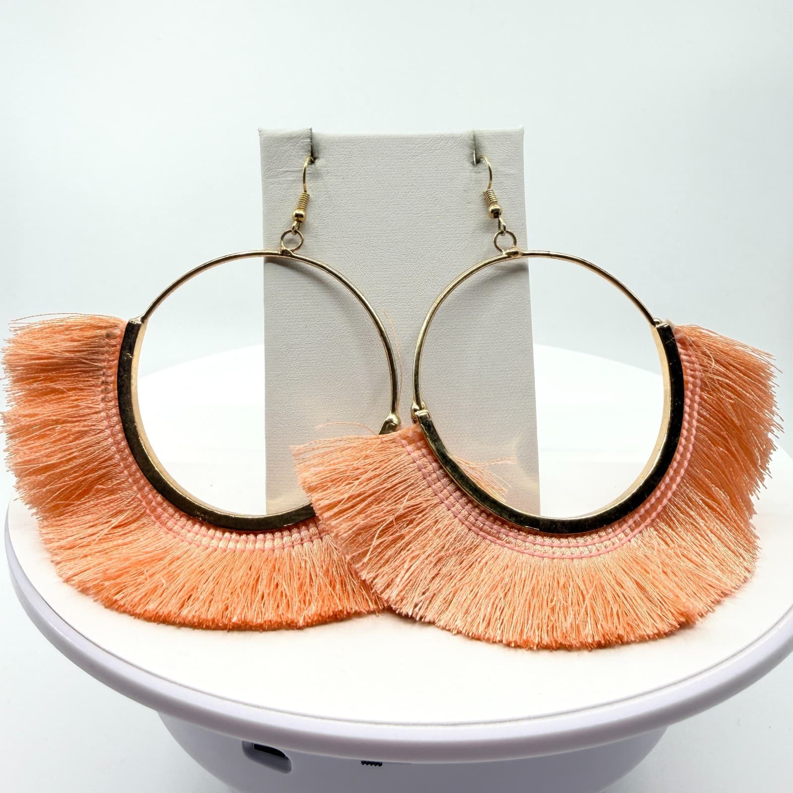 VTG Peach Coral Tassel Hoop Earrings Gold Tone Fringe Statement Big Over-Sized