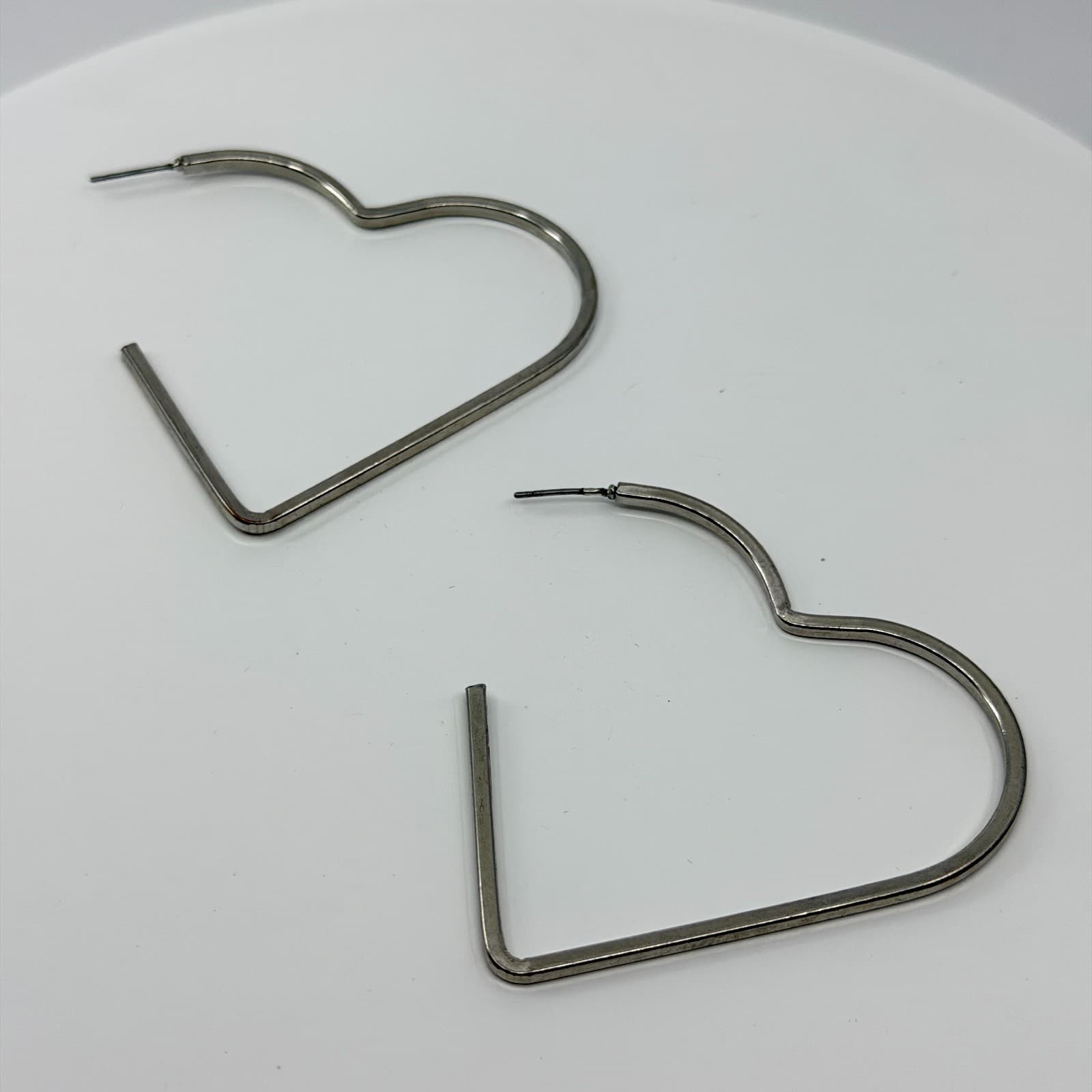 Vintage Y2K Silver Tone Oversized Open Heart Wire Hoop Statement Earrings