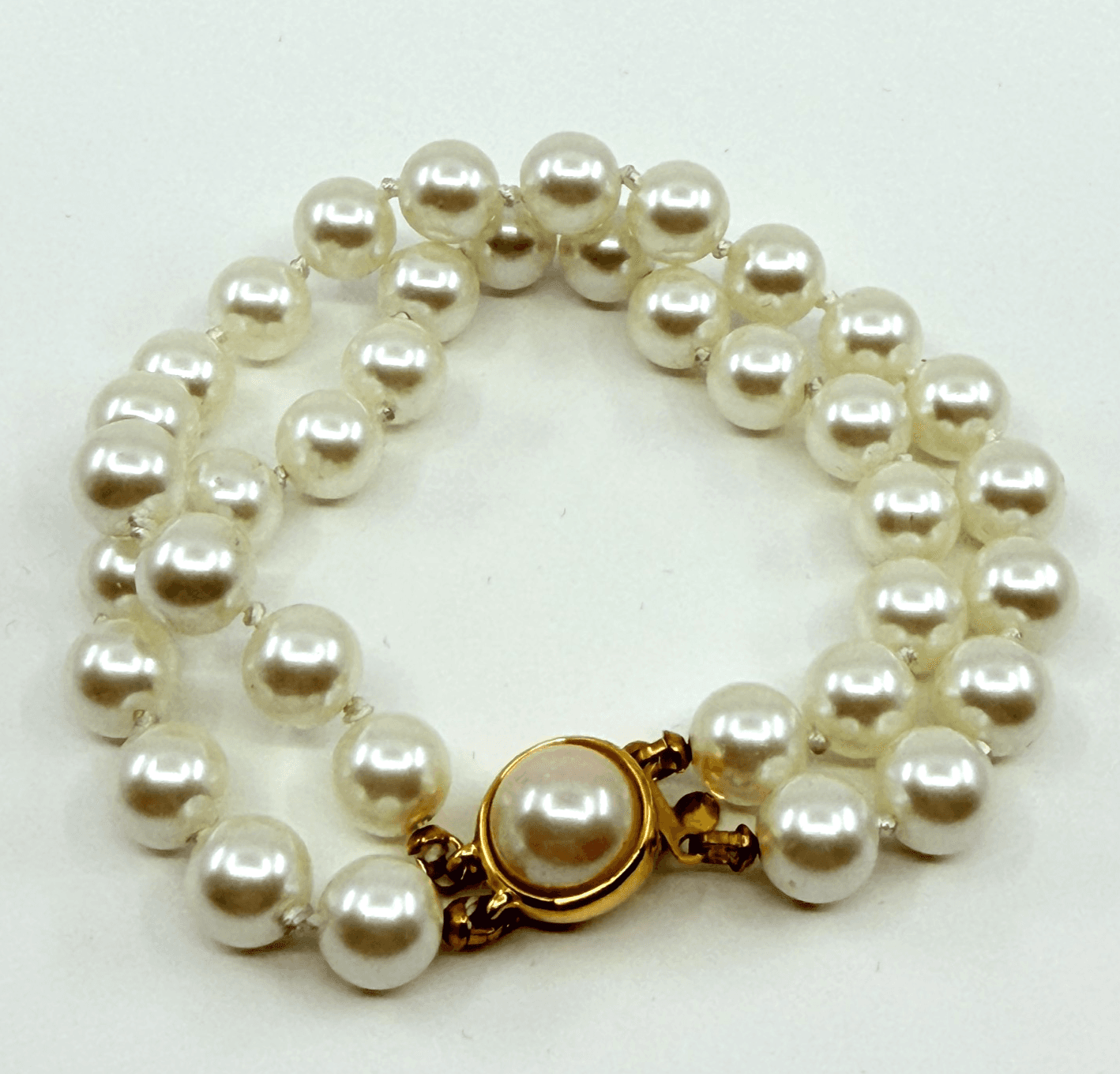 Vintage Double Strand White Faux Pearl Bracelet Gold Tone Statement Clasp Y2K