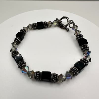 Vintage 90s Black Cube Beaded Bracelet Iridescent Glass Silver Tone Toggle Boho