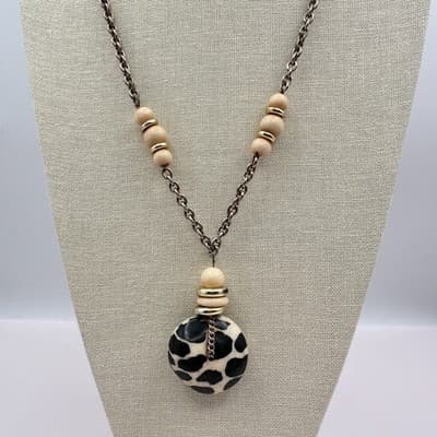 Vintage 90s Chunky Animal Print Pendant Necklace Boho Beaded Silver Tone Chain