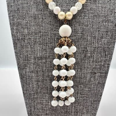 Vintage 80s White & Cream Beaded Necklace Gold Tone Tassel Statement Jewelry Y2K