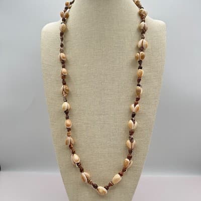 Vintage 90s Cream & Brown Cowry Spiral Shell Necklace Women's Jewelry Boho Bib